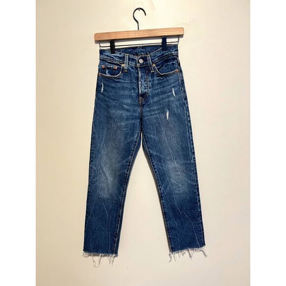 Levi's Premium Wedgie Fit Straight Women's Jeans Raw Hem Lasting Impression 24 - Picture 4 of 11